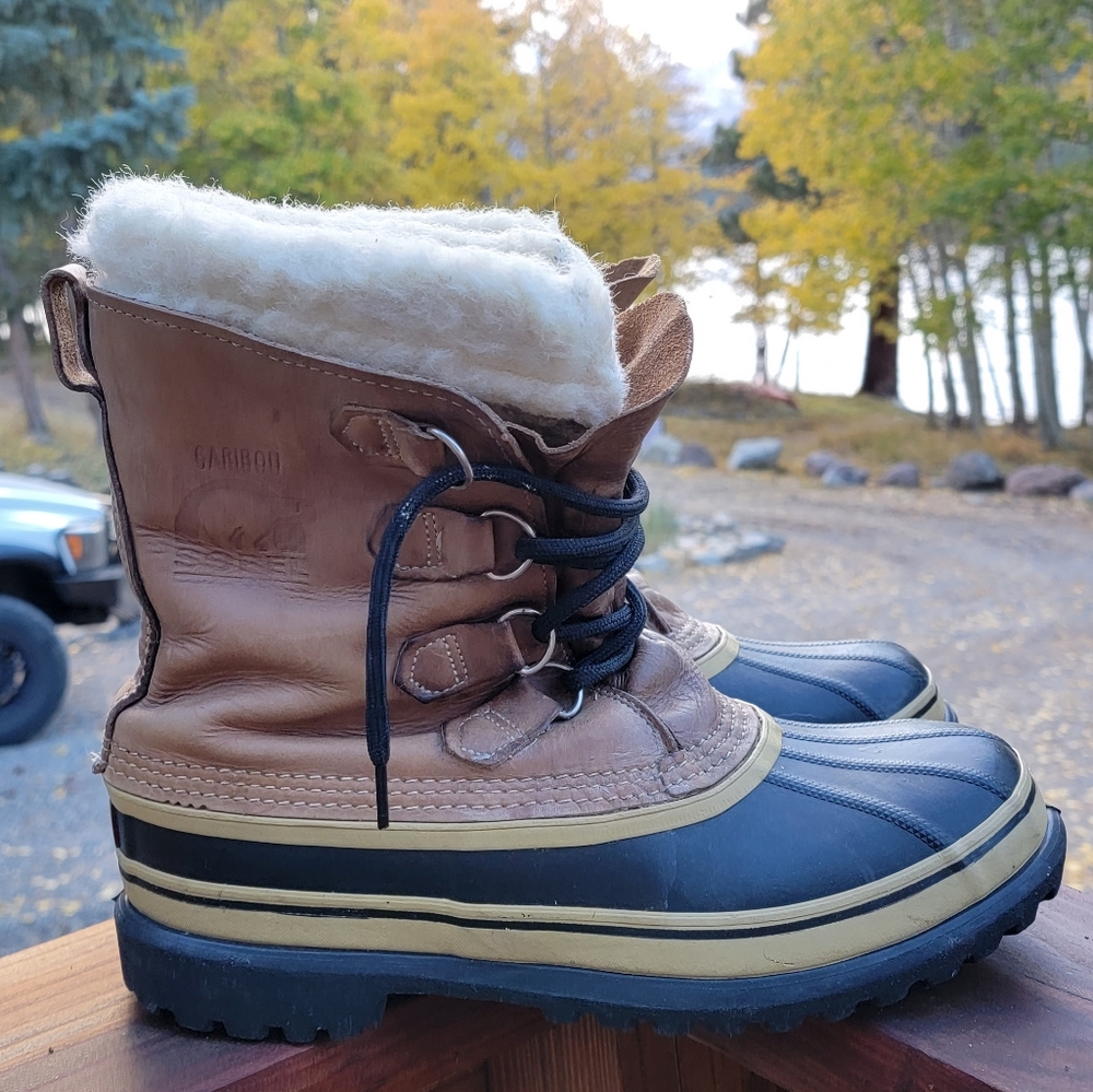 Sorel Mens size 10 Caribou boots